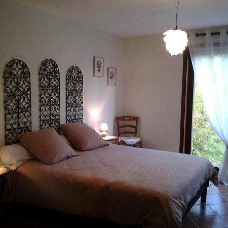 Bed and Breakfast Le Martinou Le Cayrol Esterno foto