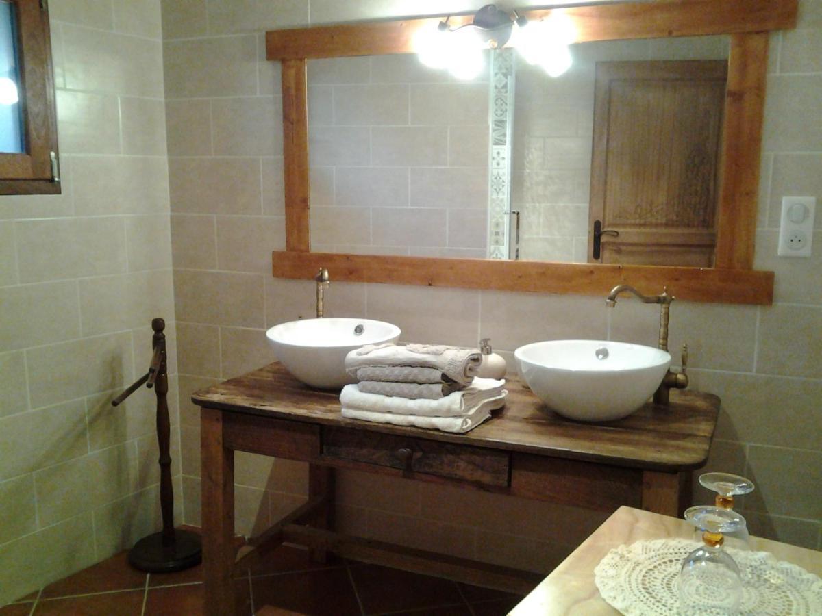 Bed and Breakfast Le Martinou Le Cayrol Esterno foto