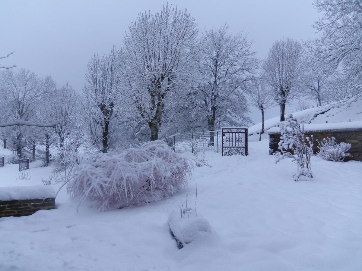 Bed and Breakfast Le Martinou Le Cayrol Esterno foto